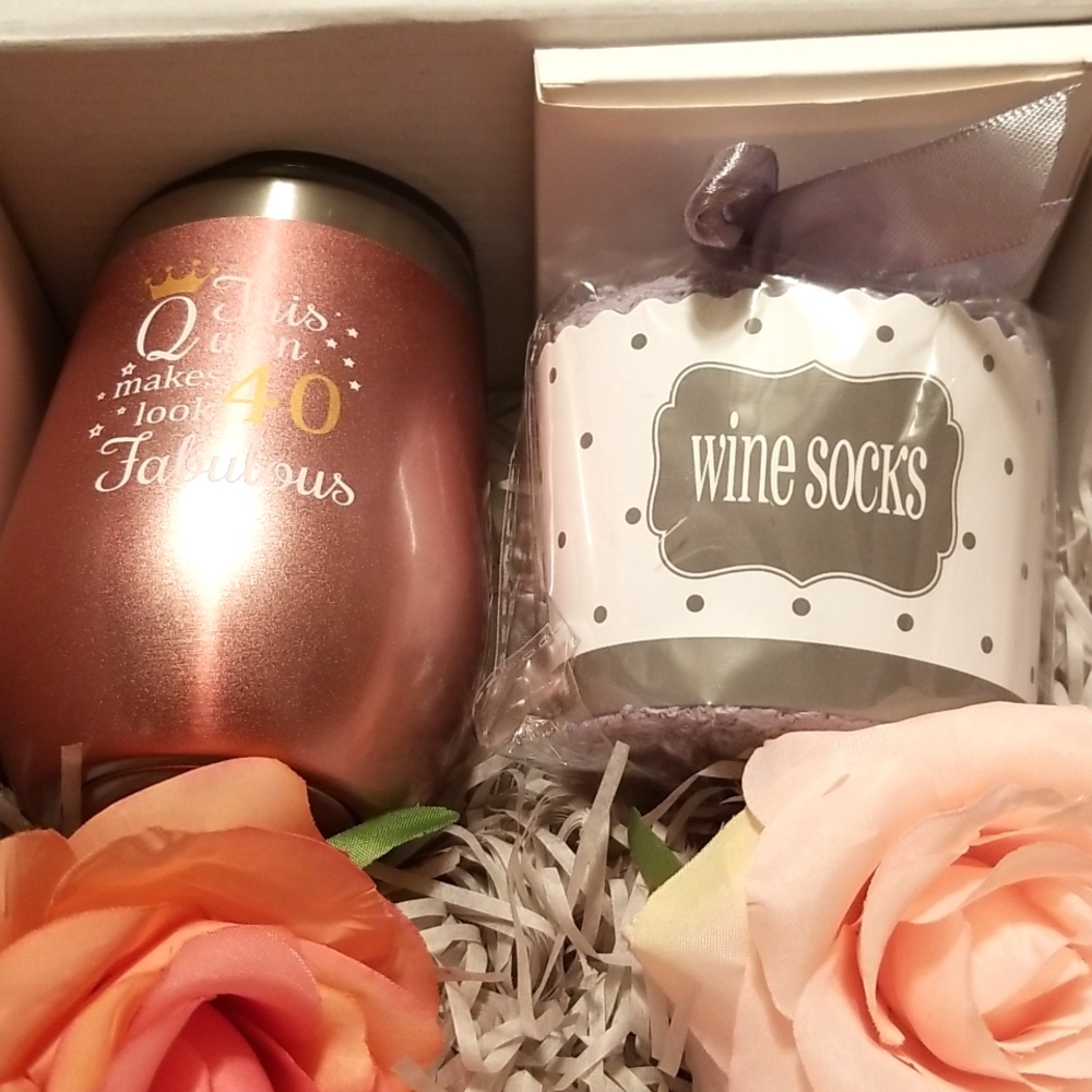 Nwt Happy Birthday This Queen Makes 40 Look Fabulous Mug Wine Tumbler Gift Set